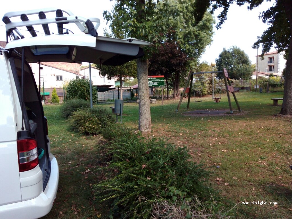 (17800) Olot - 87 Avinguda de Santa Coloma — foto 2