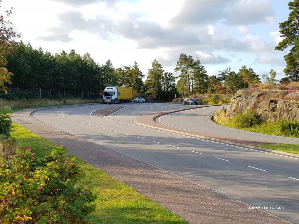 (444 95) Ödsmål - Rastplats Ödsmålsbron — foto 2