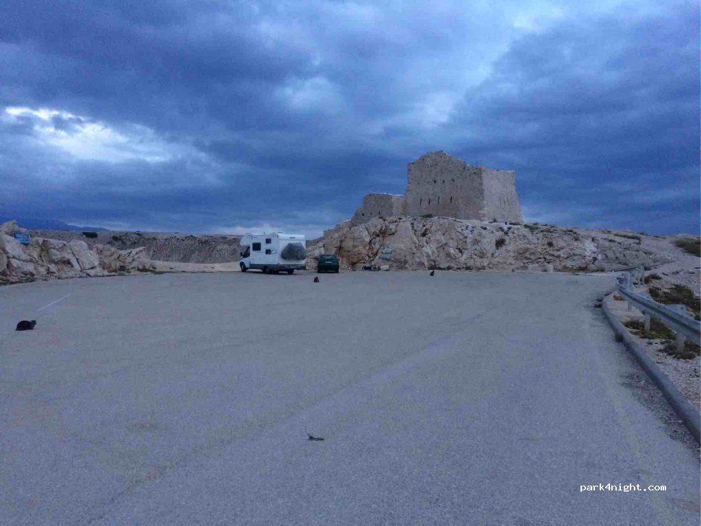 (23249) Miškovići - Unnamed Road — foto 2