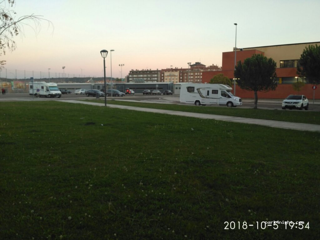 (34003) Palencia - 26 Avenida Campos Góticos — foto 2
