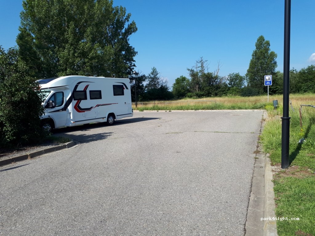 (17520) Puigcerdà - 19 Carrer Cami de Futbol — foto