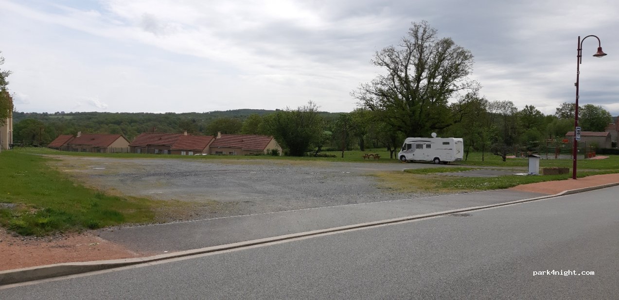 (23270) Clugnat - 8 Rue du Docteur Turquet — foto 2