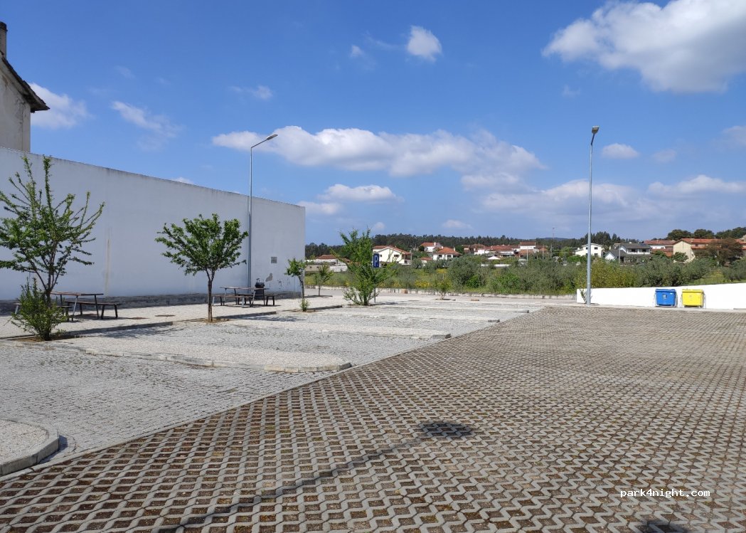 (3350) Vila Nova de Poiares - 156 Avenida Manuel Carvalho Coelho — foto 4
