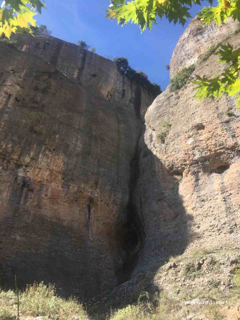 (200 14) Feneos - Unnamed Road — foto