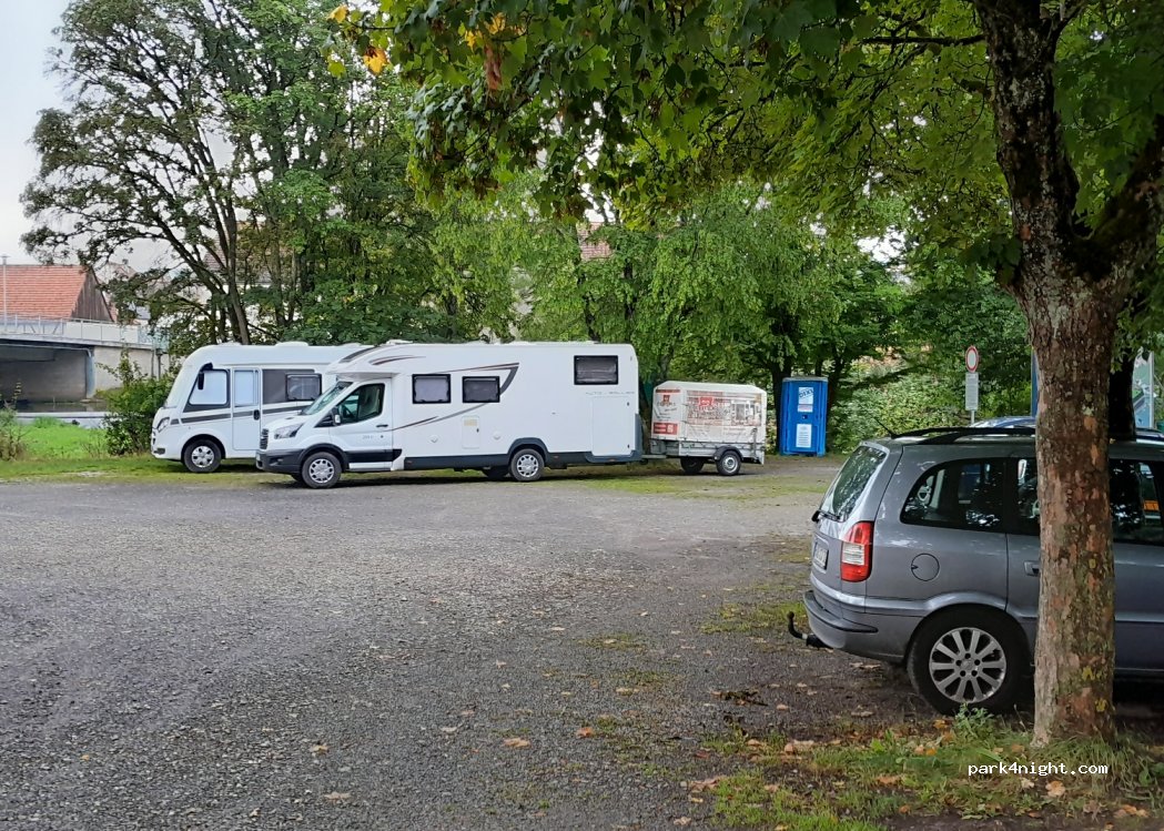 (97717) Aura an der Saale - 150 Am Rasen — foto