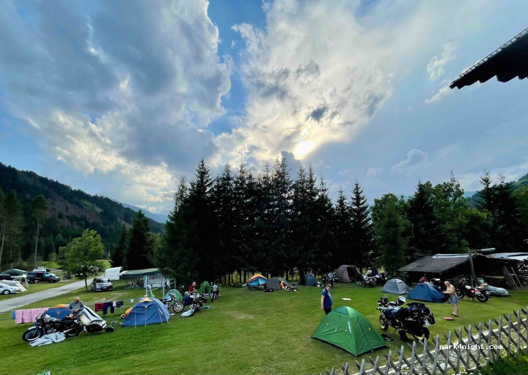 CAMPING — foto 4