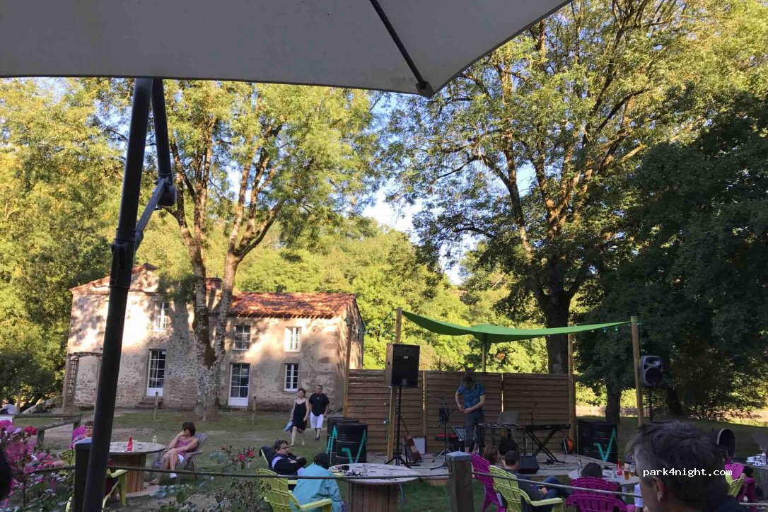 Camping La Vallée de Poupet — foto