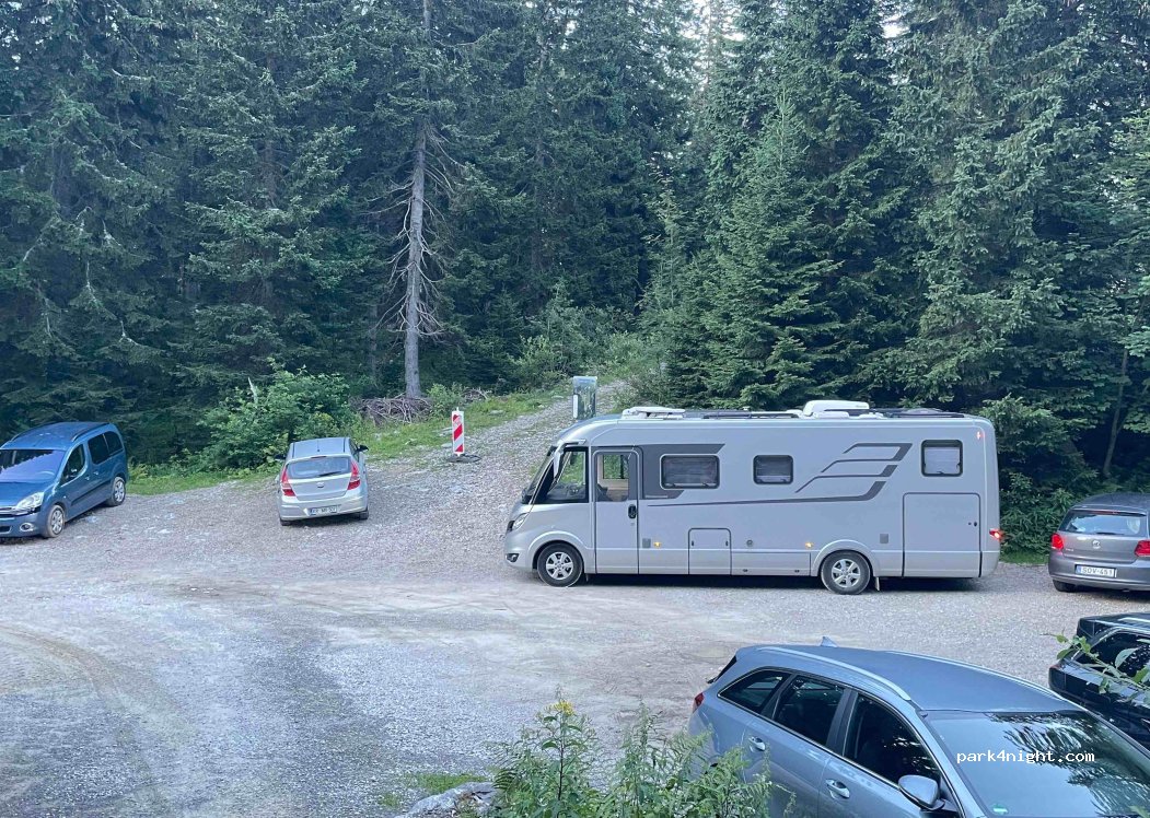 (1242) Stahovica - Unnamed Road — foto