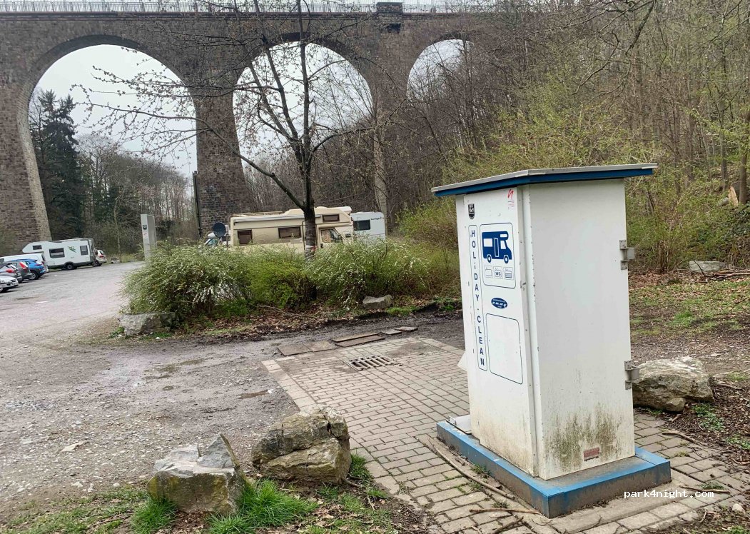 Wohnmobilstellplatz Velbert-Mitte Saubrücke — foto 2