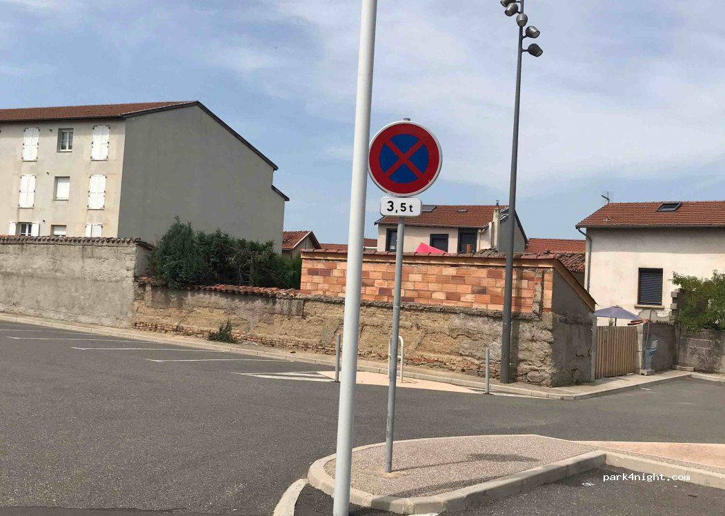 (42140) Chazelles-sur-Lyon - 3 Domaine du Cleppé — foto 3