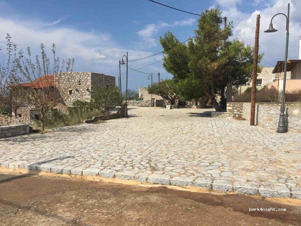 (230 62) Nikandrio - Unnamed Road — foto 2