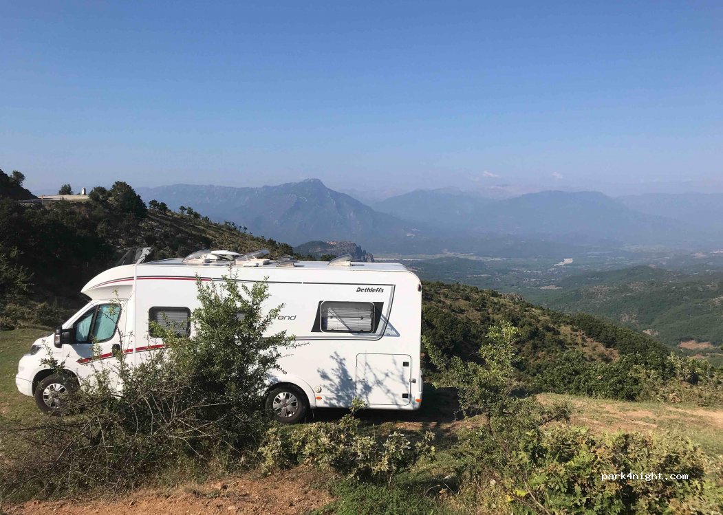 (422 00) Kalampaka - Unnamed Road — foto