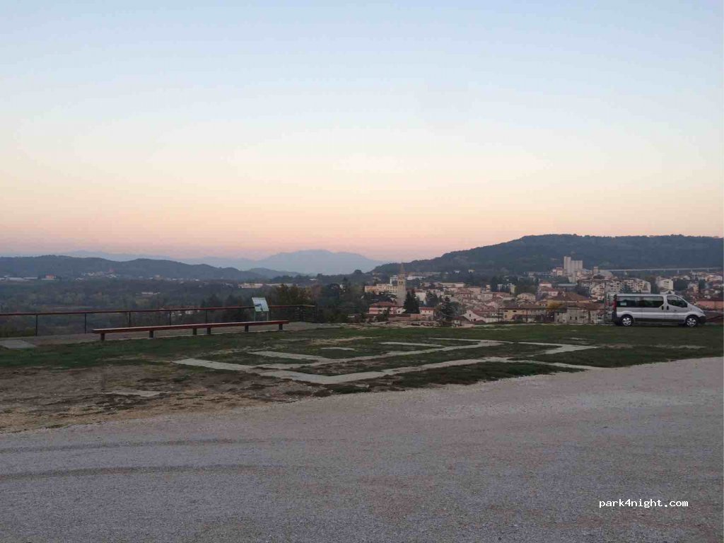 (52000) Pazin - 4 Ulica Šime Kurelića — foto 2