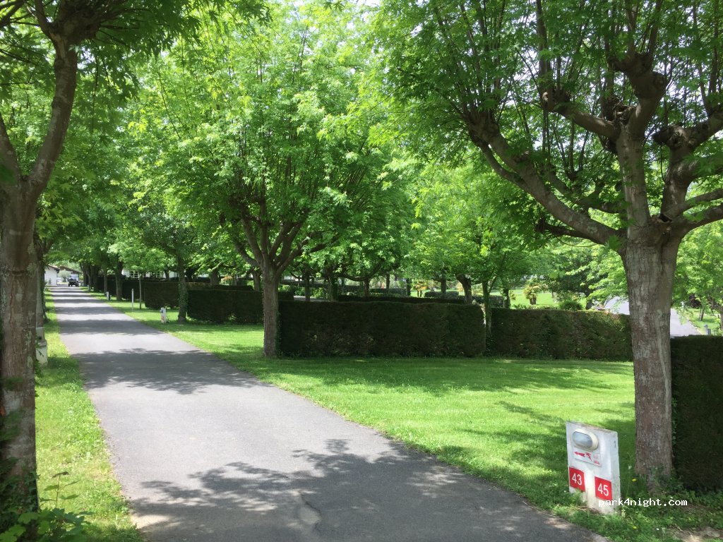 Camping La ferme des 4 chênes — foto 2