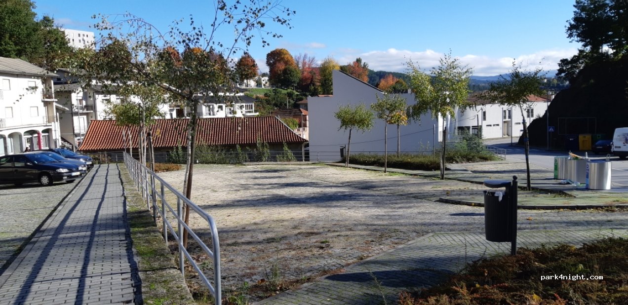 (4860) Cabeceiras de Basto - 72 Rua Doutor Jerónimo Pacheco — foto 2