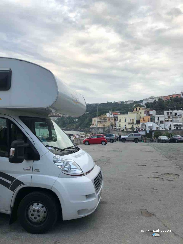 (80061) Massa Lubrense - Via Fontanella — foto