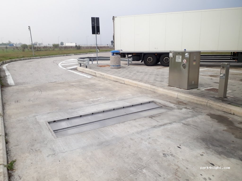 (60033) Chiaravalle - A14 - Autostrada Adriatica — foto