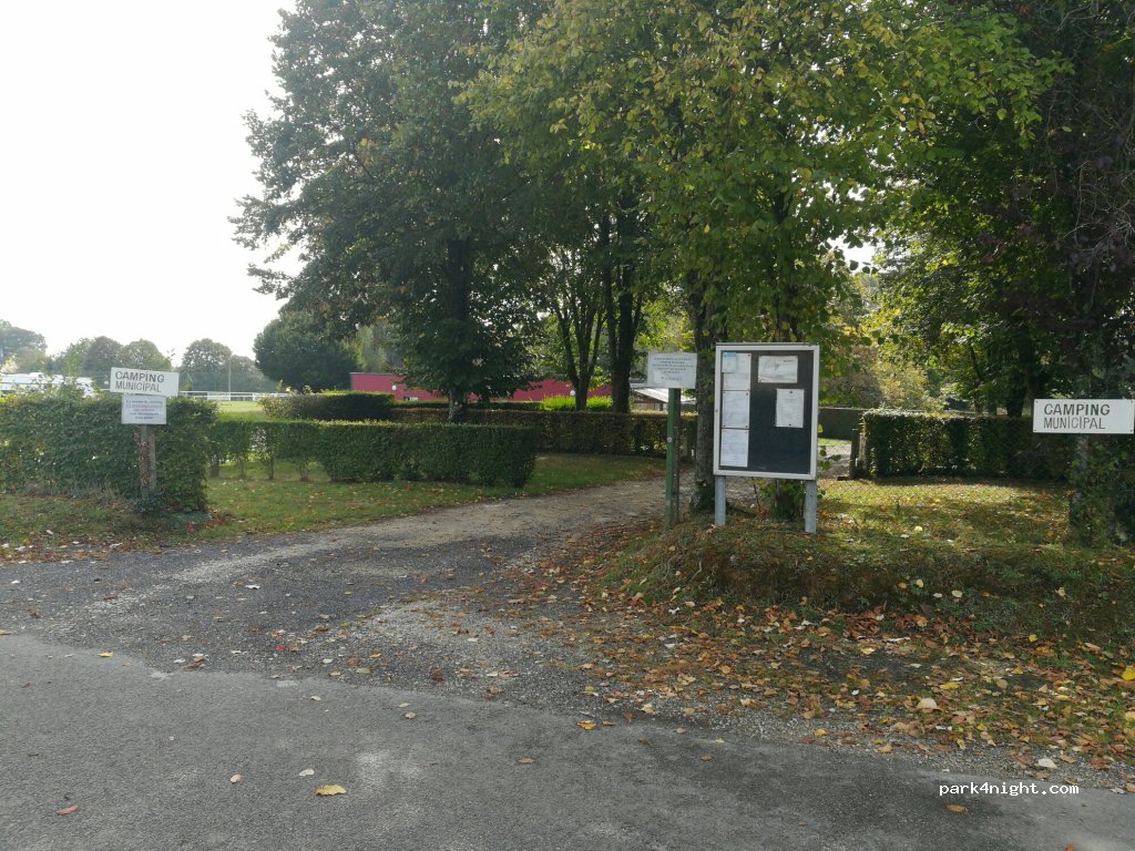 (61140) Juvigny-Sous-Andaine - D235 — foto