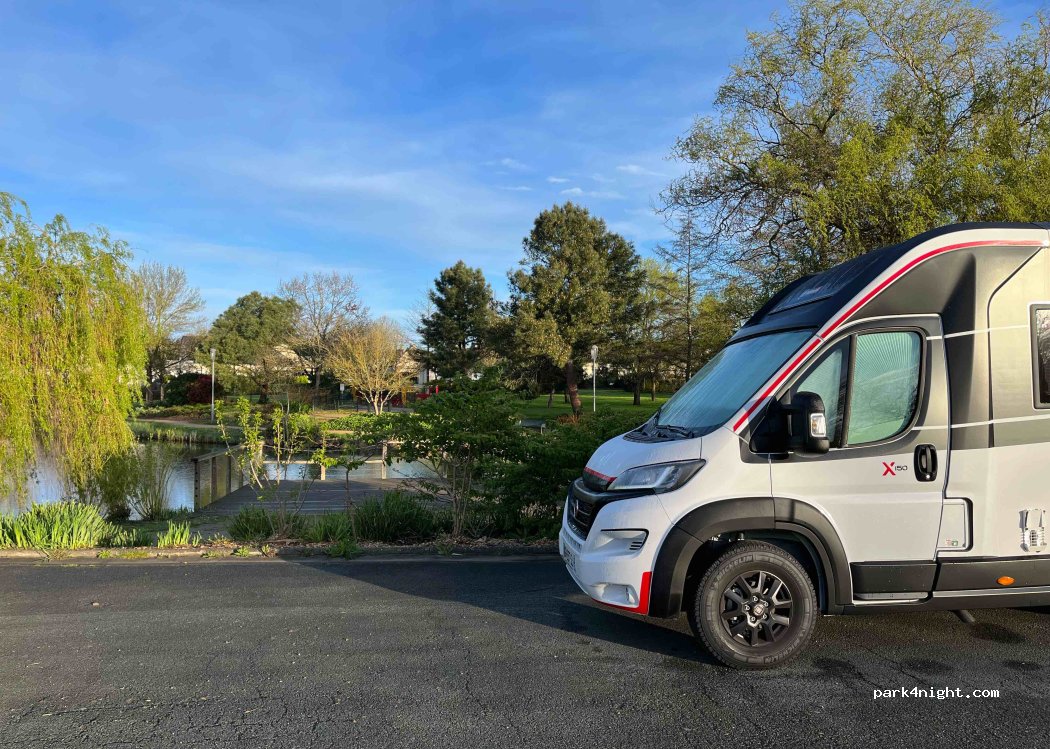 (49070) Beaucouzé - Avenue de la Vauragere — foto 4