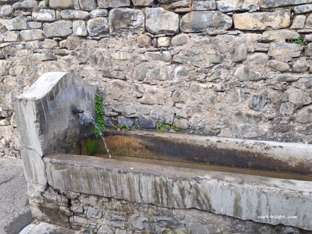 (22720) Hecho - 4 Calle Cachurral — foto