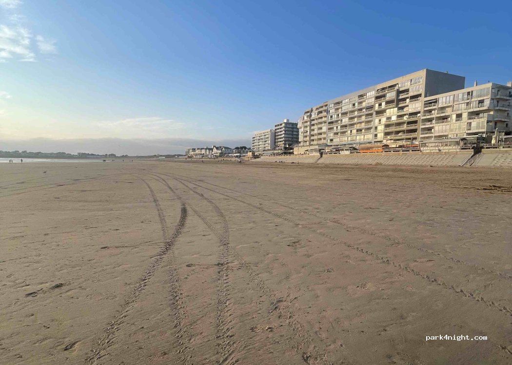 (85800) Saint-Gilles-Croix-de-Vie - 1-7 Rue de Bilbao — foto 2