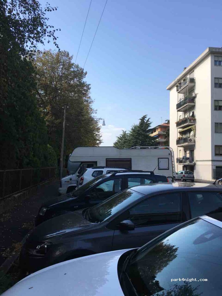(35124) Padova - 5 Via Azimo degli Azimi — foto