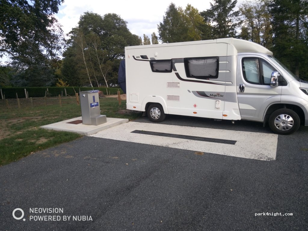 (86150) Queaux - Rue du Gué — foto