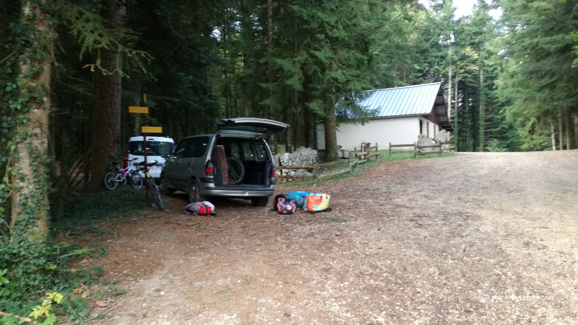 (73170) Traize - Unnamed Road — foto