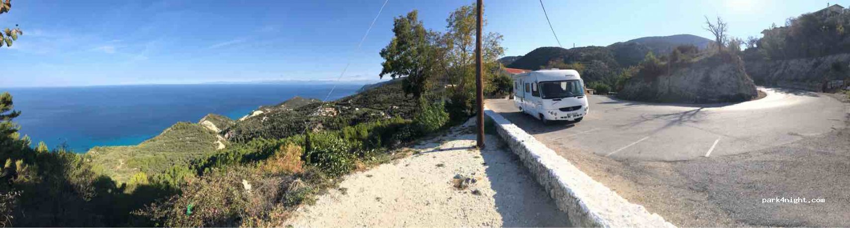 (310 80) Kalamitsi - Unnamed Road — foto