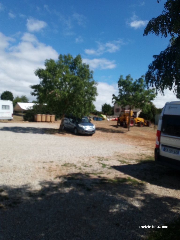 (48150) Hures-la-Parade - — foto