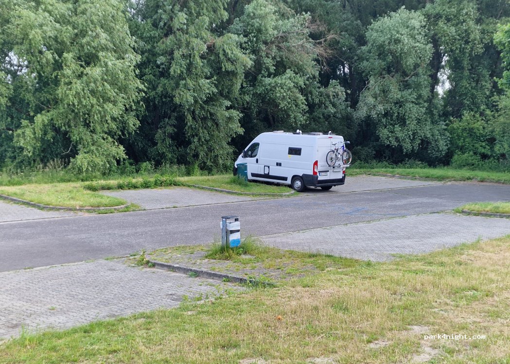 (25348) Glückstadt - 1 Op de Wurt — foto 4