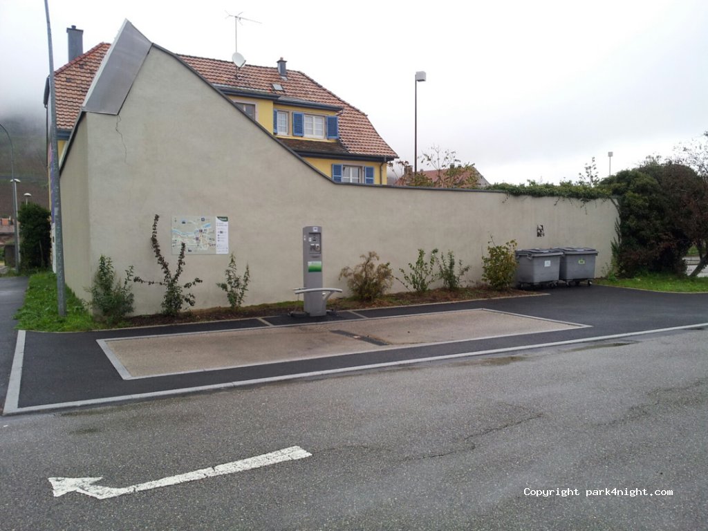 (68800) Thann - 30 Rue du Général de Gaulle — foto