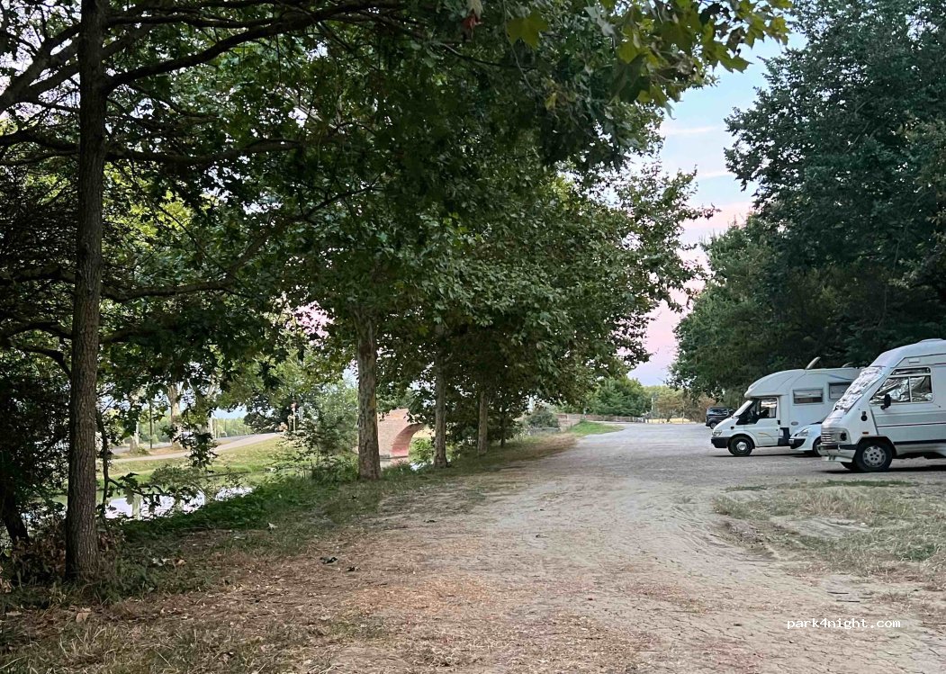 (31450) Pompertuzat - route de Belberaud — foto 2