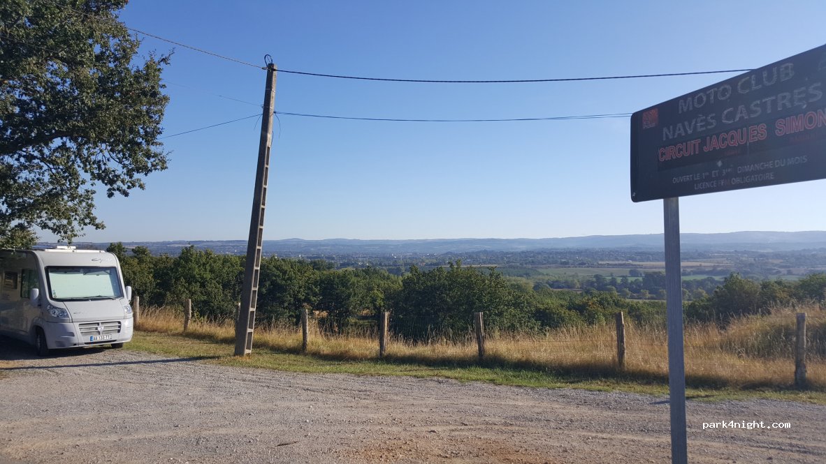 (81710) Naves - Chemin des Cassaes — foto 3