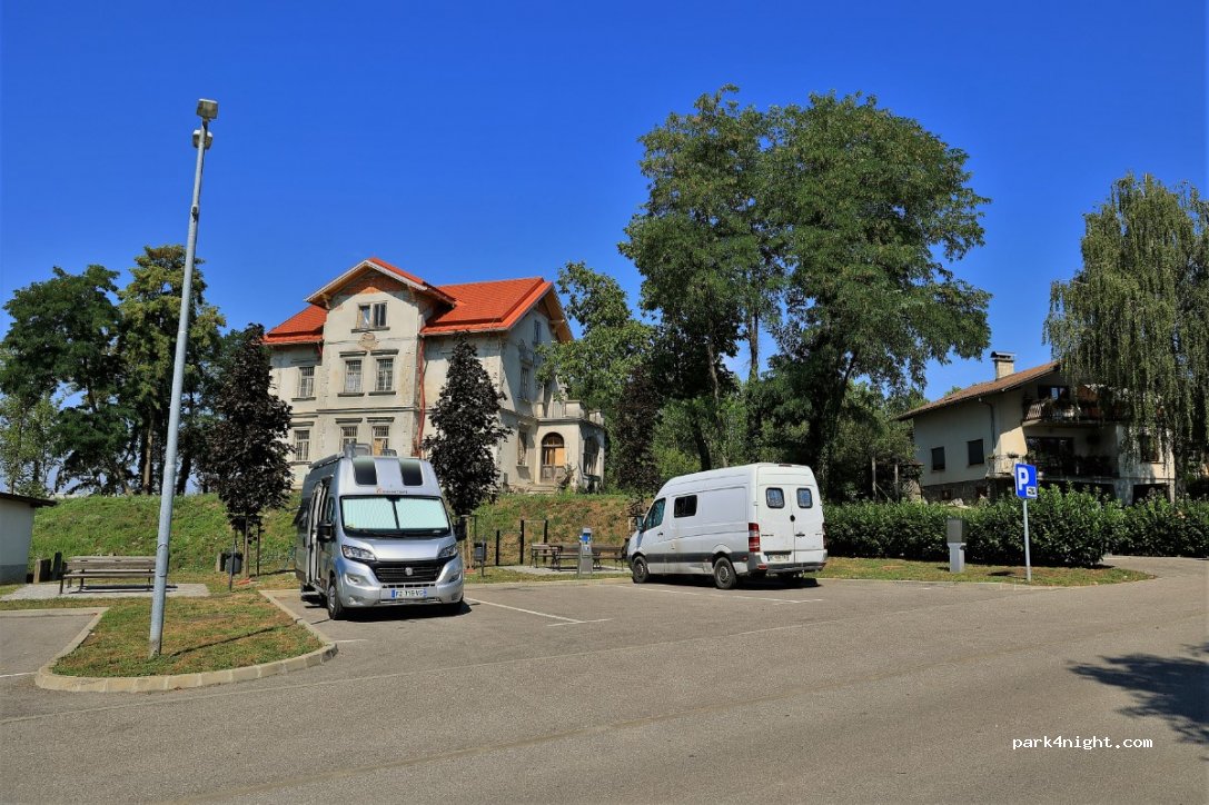 (8250)  - 10 Prešernova cesta — foto 2