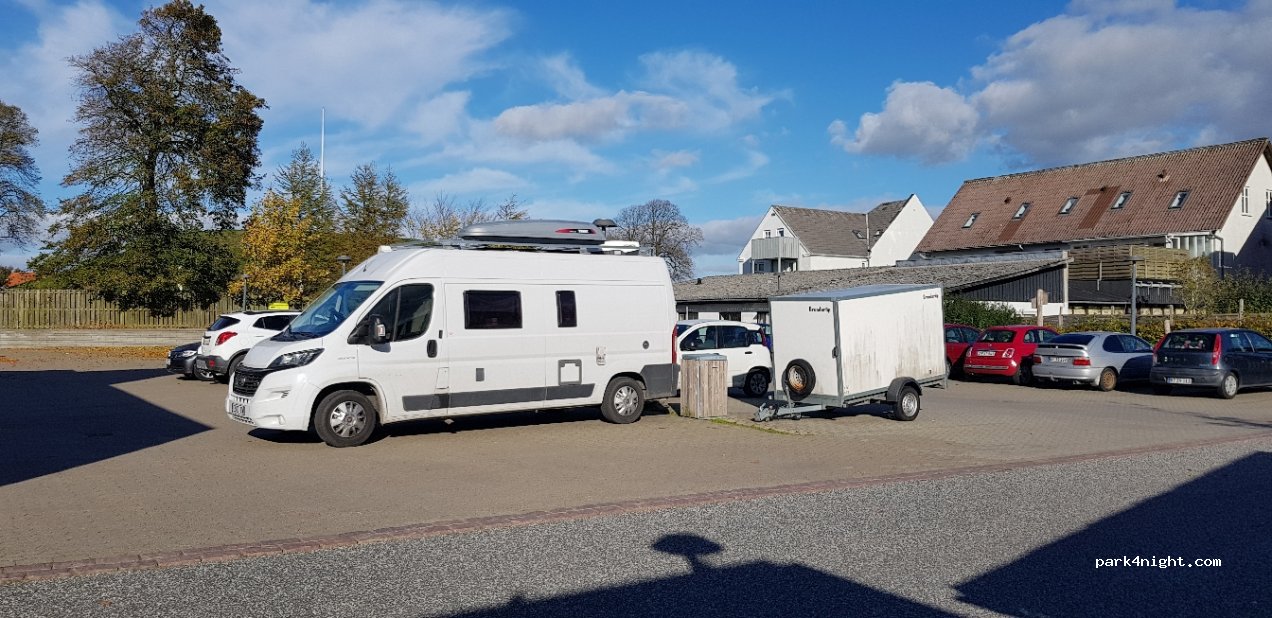 (7300) Jelling - 6 Runevej — foto