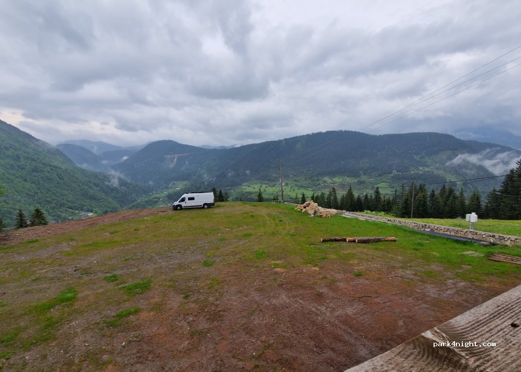 Guri i kuq Restorant Rugove — foto 2