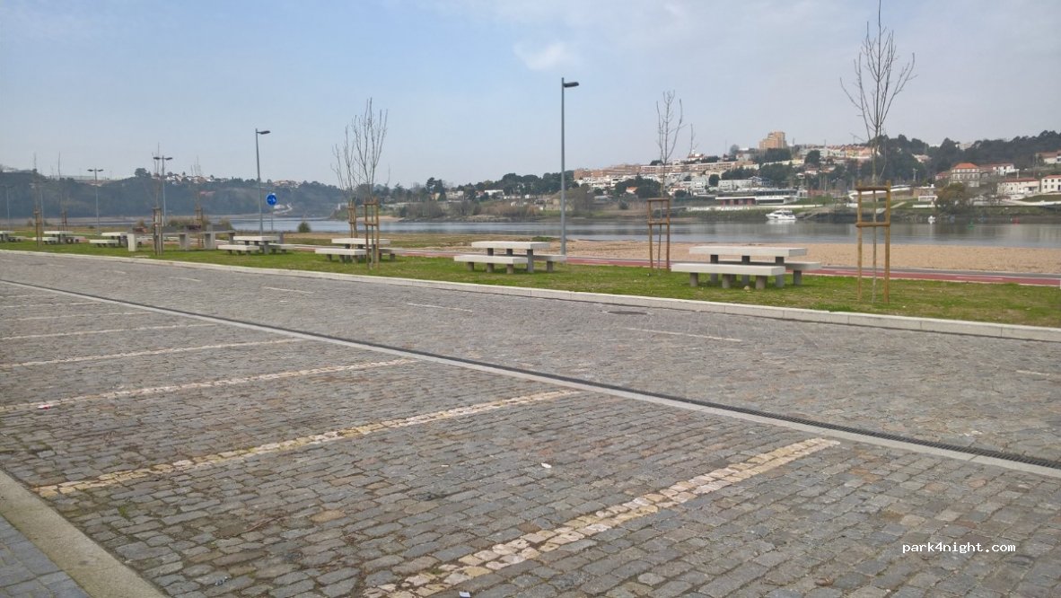 (4430-867) Avintes - 86 Rua Paço — foto