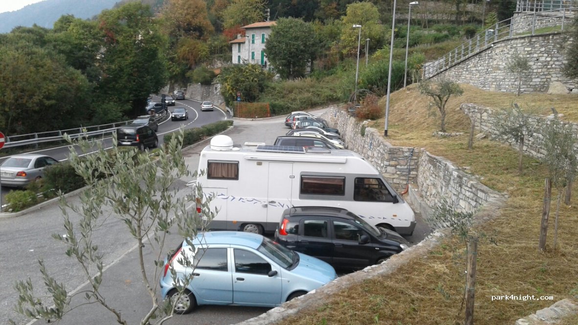 (22010) Carate Urio - 38 Via Regina Nuova — foto