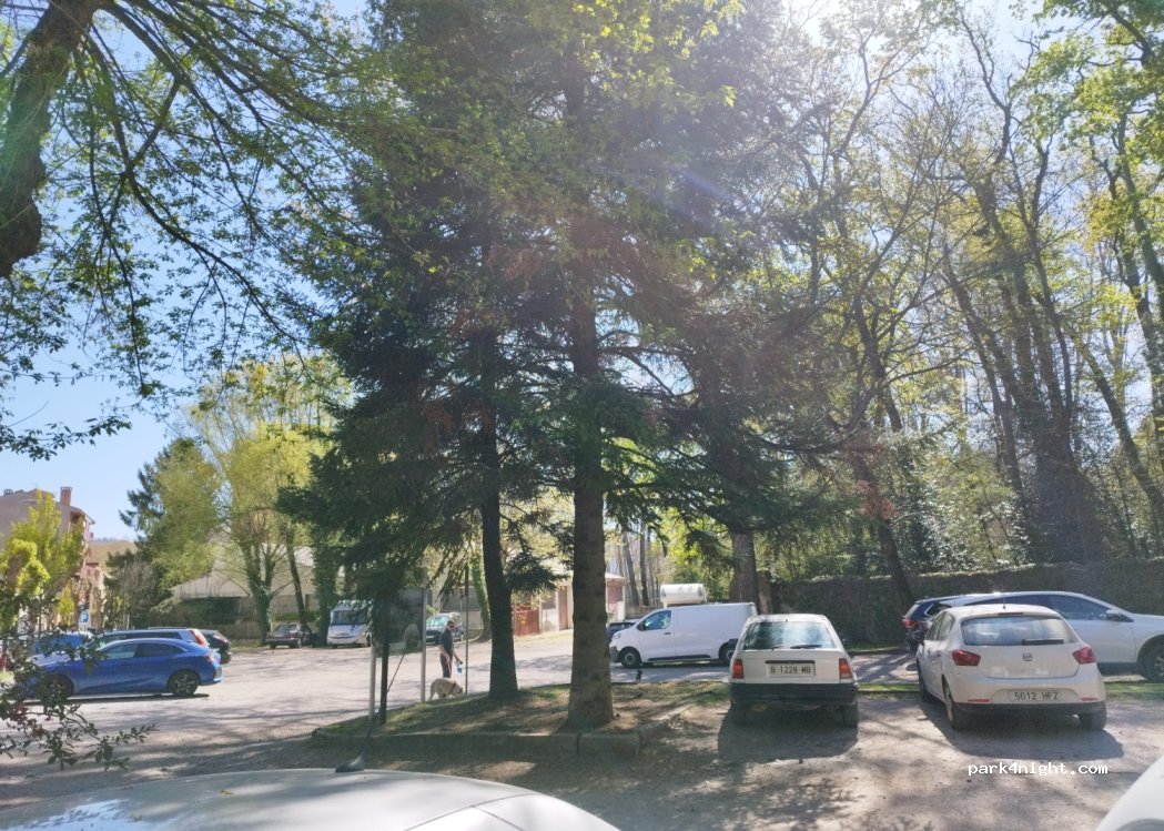 (17800) Olot - 47 Avenida de Santa Coloma — foto 3