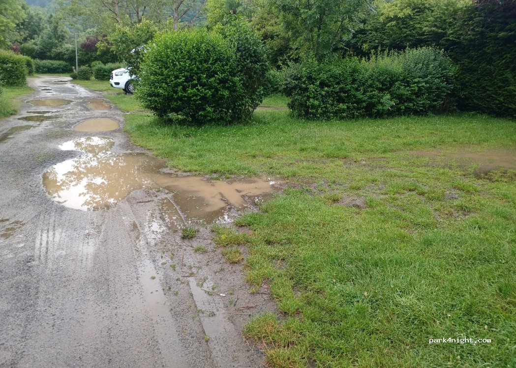 Aire de camping-car Domaine du Lac — foto 4