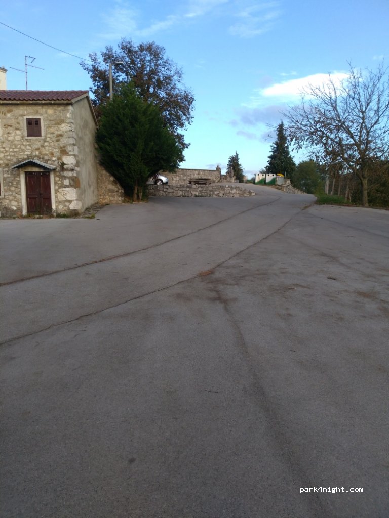 (6244) Podgrad - 49 Hrušica — foto 2
