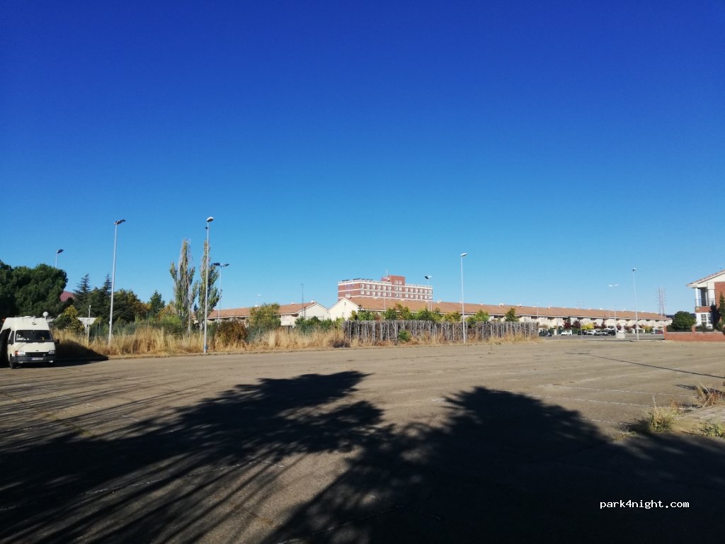 (24193) Villaquilambre - 8 Calle Rey Sancho — foto 3