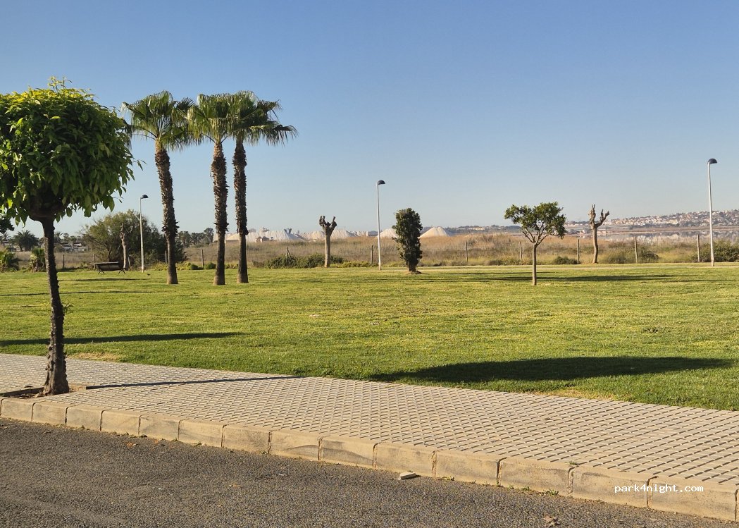 (03184) Torrevieja - Calle de las Lavanderas — foto 5
