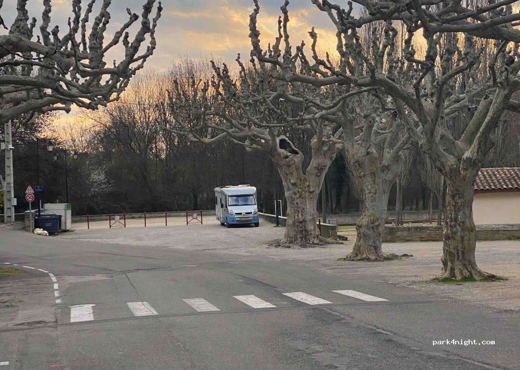 (26790) Bouchet - 8 Rue du Beffroi — foto 4