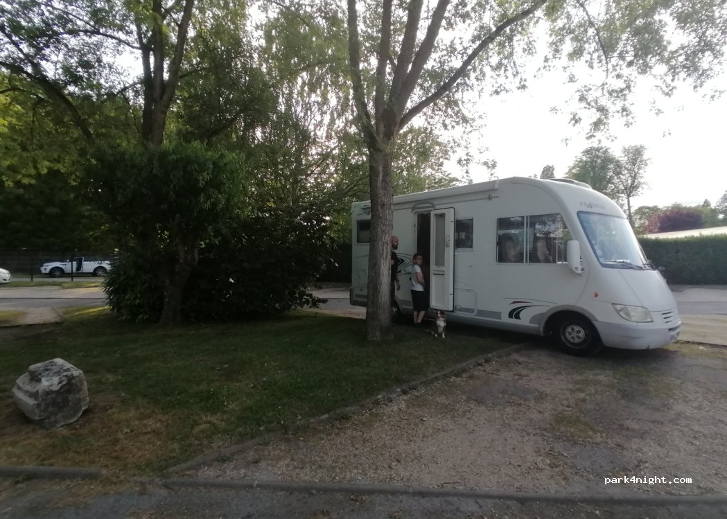 (77160) Provins - 31 Rue Sainte-Croix — foto 2
