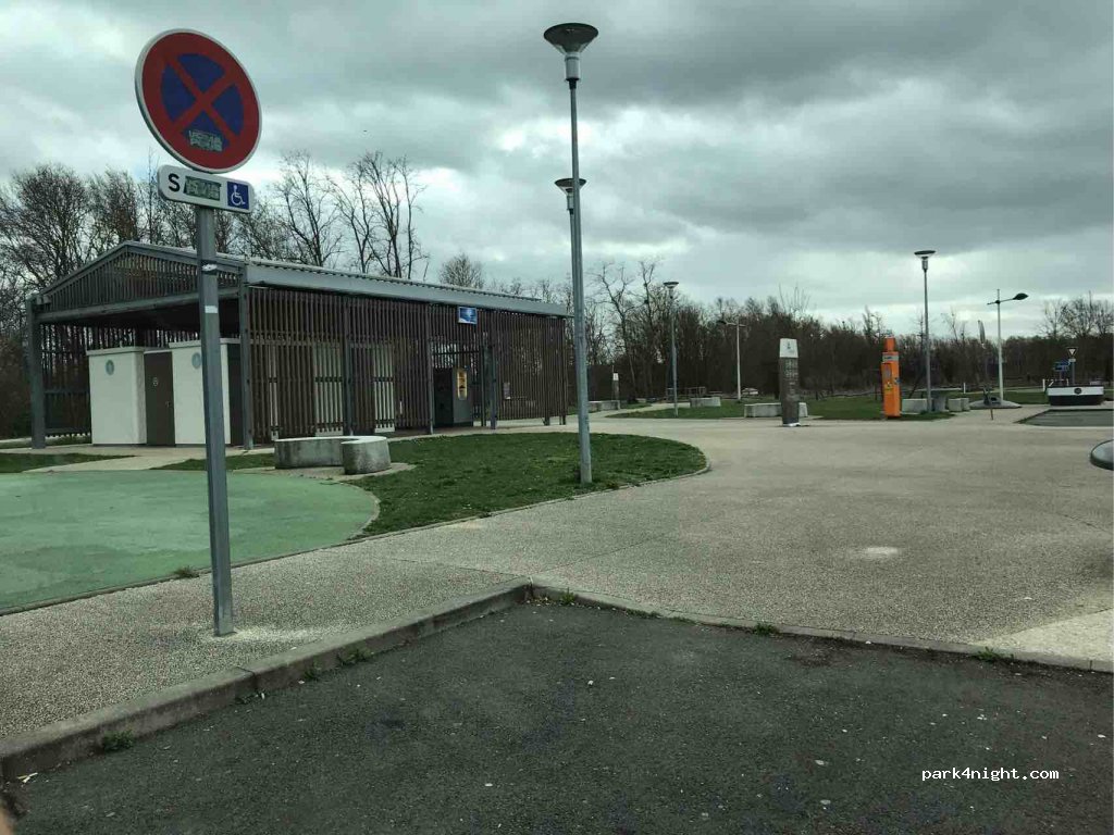 (60710) Chevrières - Autoroute du Nord — foto 2