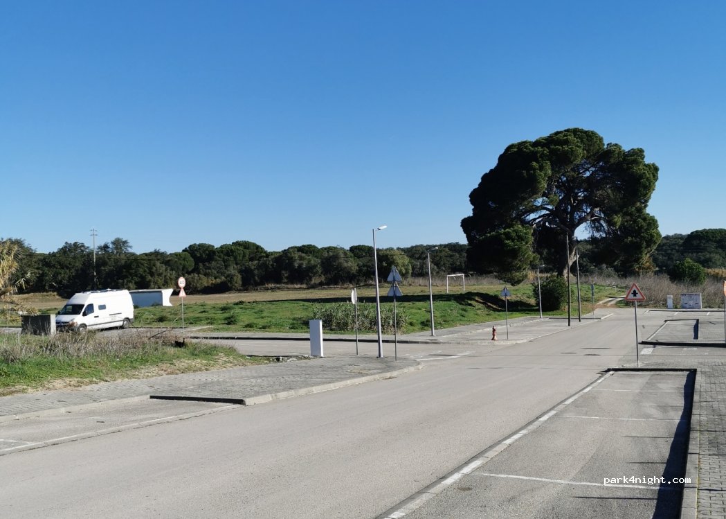 (7580)  - 30 Largo da Aldeia — foto 3