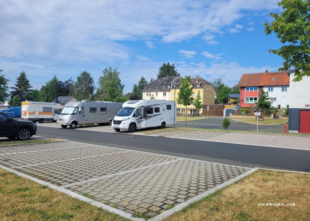 Wohnmobil Stellplatz Leupoldsgrün — foto 3
