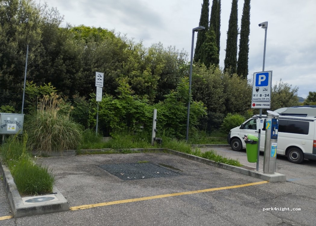 (38062) Arco - Strada Statale 45 bis Gardesana Occidentale — foto 3